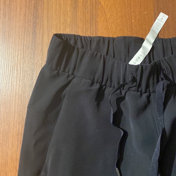 Lululemon On the Fly Pant - Picture 3 of 4